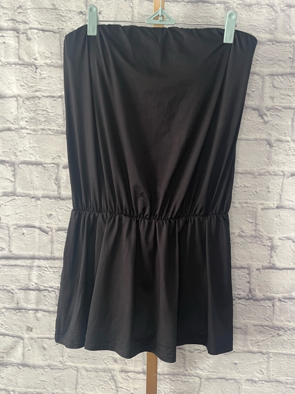 Offline by Aerie medium NWT black strapless dress with shorts The Hugger